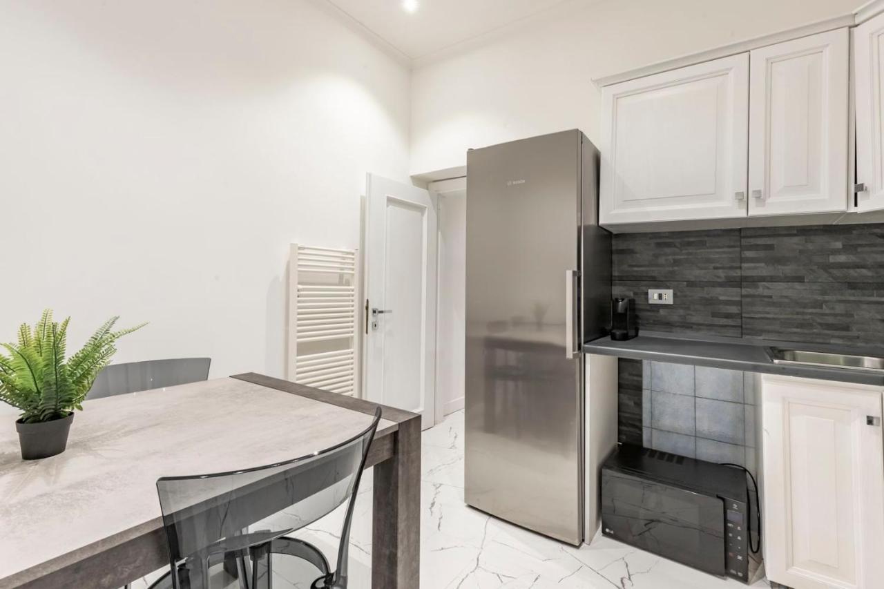 Trevi Luxury Apartment Jacuzzi Rome Exterior photo