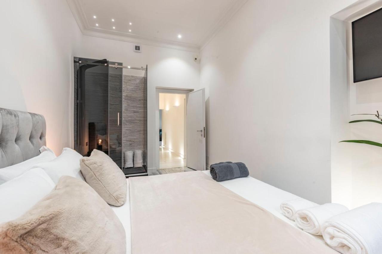 Trevi Luxury Apartment Jacuzzi Rome Exterior photo